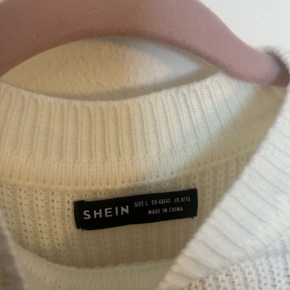 White vest with tie slits - Picture 3 of 3